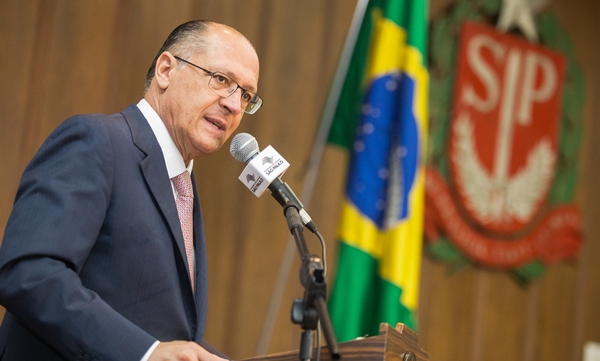 Governador Alckmin, ao anunciar a medida (Foto Eduardo Saraiva)
